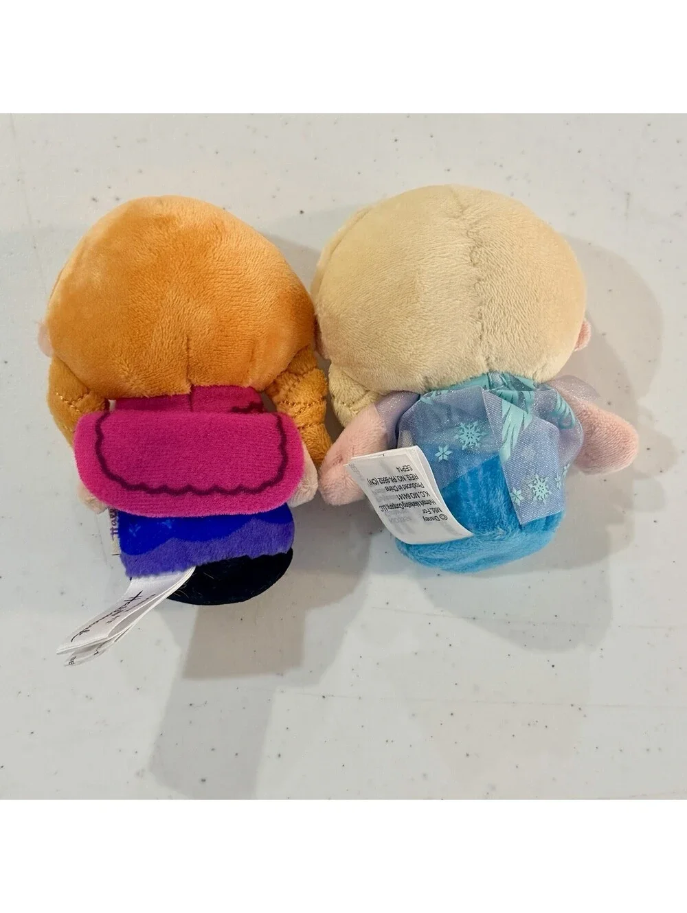 Hallmark Itty Bittys Lot Of 2 - Disney FROZEN Elsa & Anna + Olaf Tsum Tsum  ❄️